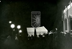 Image description is not available for 1967.147